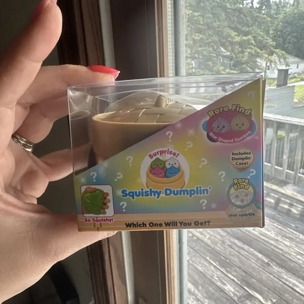 ZORBITZ SURPRISE SQUISHY DUMPLIN' WITH CASE LIMITED EDITION STANDARD SIZE NIB